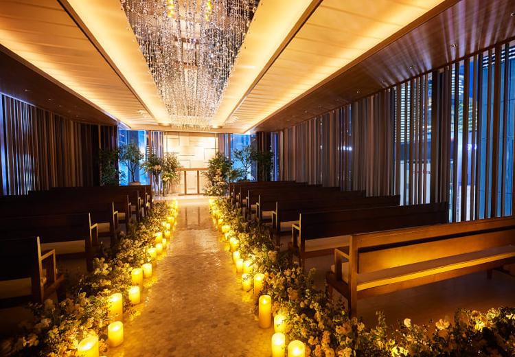 ルクリアモーレ銀座。挙式会場。映画のワンシーンのような挙式が叶うナイトウェディングも可能