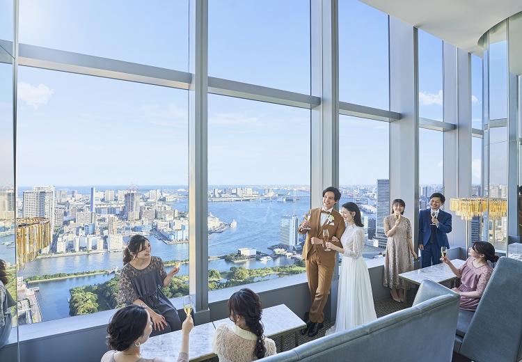グランブリエ東京(GRAND BRILLER TOKYO)。披露宴会場。ワンフロア貸切のため、自由に空間を使うことができます