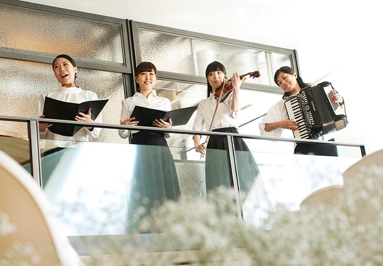 Cucina del NABUCCO（クッチーナ デル ナブッコ）。挙式会場。聖歌隊や楽器の生演奏が挙式をより一層感動的に演出