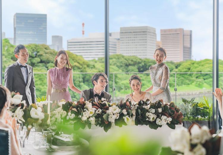 SUD restaurant TERAKOYA(スッド レストラン テラコヤ)。披露宴会場。高砂との段差がないため、より一体感のあるパーティーを行えます