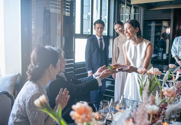 チャペル テンケイ アンド マリー(Chapel TENKEI & MARRY)。披露宴会場。完全個室の『CHEF’S TABLE』は最大12名まで