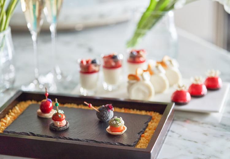 メズム東京、オートグラフ コレクション(ARTERNO WEDDINGS)。料理。旬の食材をシェフの技とセンスで調理したアートのような一皿