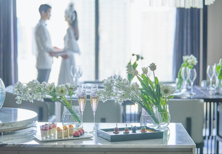 メズム東京、オートグラフ コレクション(ARTERNO WEDDINGS)。料理。会場の雰囲気にマッチするスタイリッシュな盛り付け