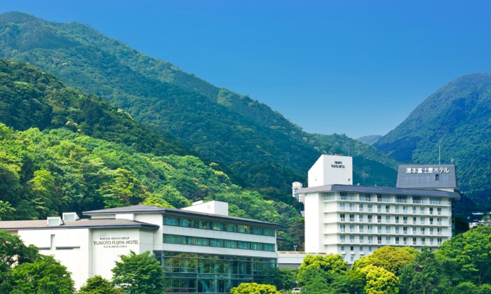 湯本富士屋ホテル。アクセス・ロケーション。リゾート感あふれる緑豊かなロケーション。結婚式前後には箱根観光も楽しめます