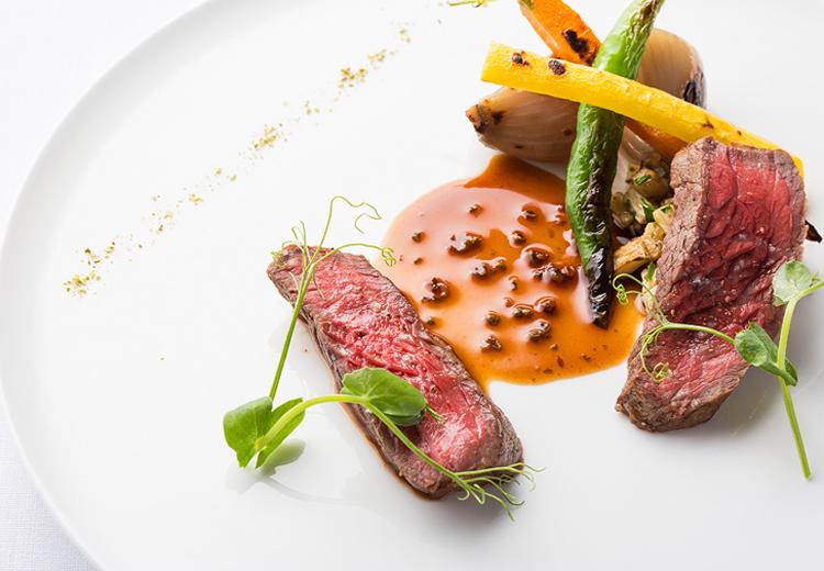THE CLASSICA BAY RESORT(ザ クラシカ ベイリゾート)。料理。各会場のオープンキッチンから出来立ての料理が届けられます