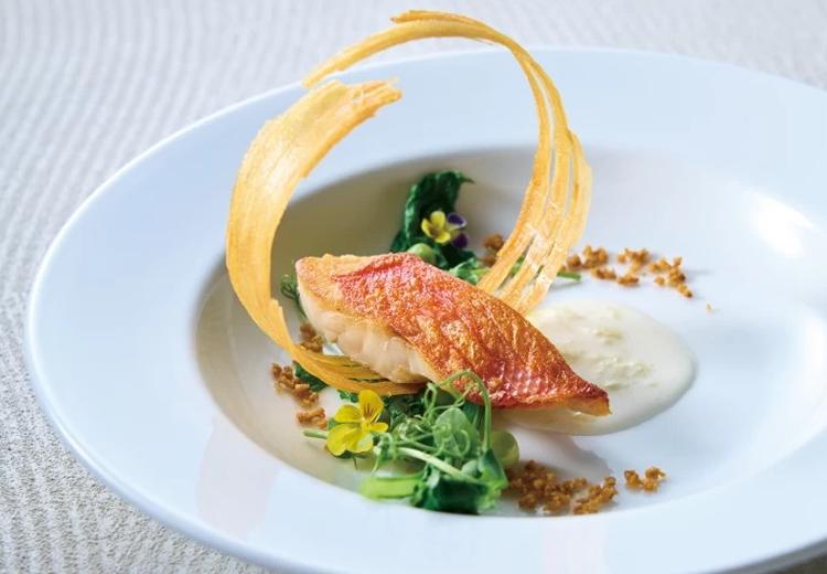 MARINE TOWER WEDDING マリンタワー ウエディング(旧THE HOUSE yokohama)。料理。ふたりからゲストへの感謝の気持ちが込められた特別な一皿