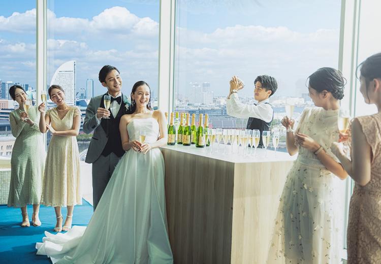 ザ コンチネンタル横浜／大さん橋。披露宴会場。横浜の絶景を見渡す、121名までの『トップ オブ ザ ベイ』