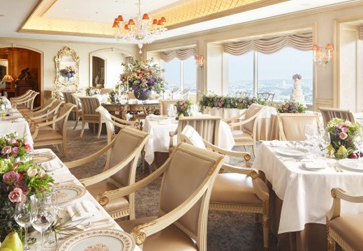 横浜ロイヤルパークホテル。披露宴会場。美食を楽しめる、優雅なフレンチレストラン『ル シエール』