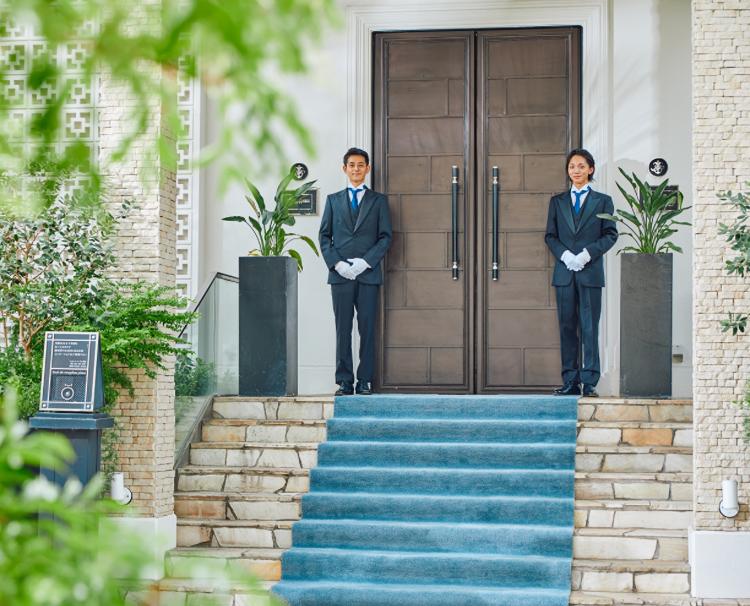 コットンハーバークラブ 横浜。スタッフ。各分野のスタッフが二人の結婚式のために尽力してくれます