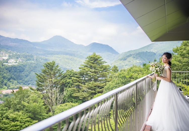 箱根エレカーサ ホテル&スパ。箱根の雄大な自然を感じられる贅沢なロケーションです