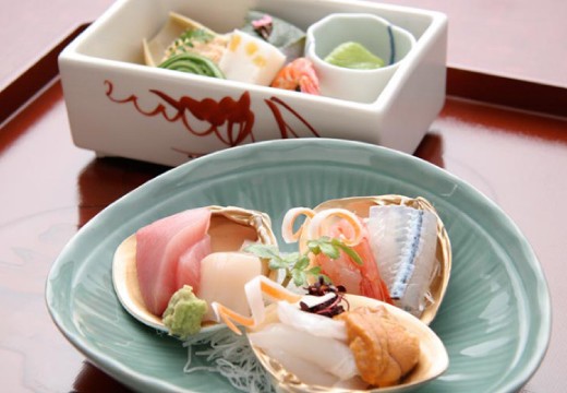 鎌倉 鉢の木。料理。相模湾を中心に全国から鮮度の良い魚介を仕入れ