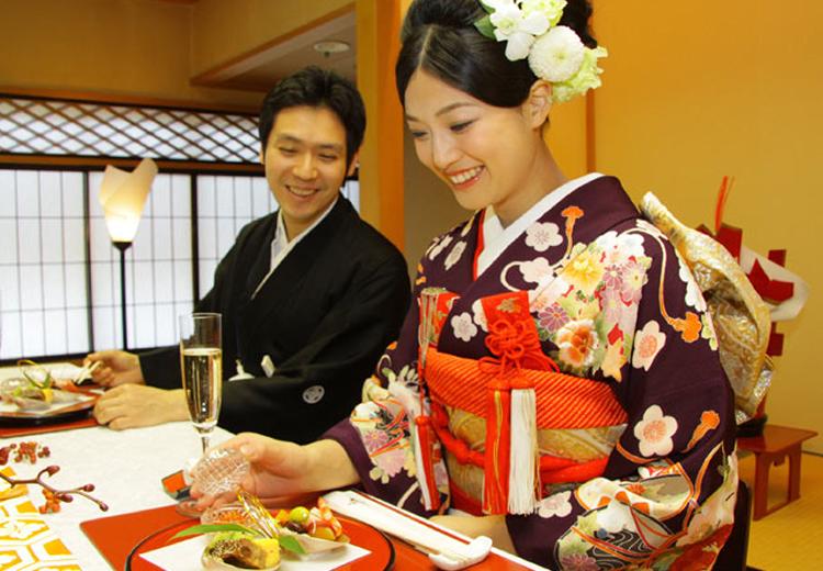 鎌倉 鉢の木。披露宴会場。新郎新婦も自然体で過ごせるアットホームな雰囲気
