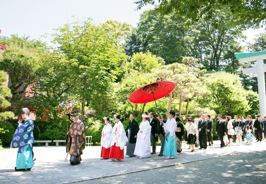 出雲大社 相模分祠。緑豊かなロケーションのなかで行われる厳かな結婚式