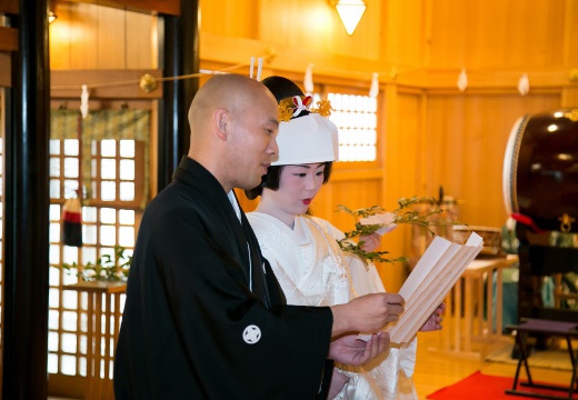 出雲大社 相模分祠。挙式会場。新たな人生を歩む決意を言葉に託して披露します