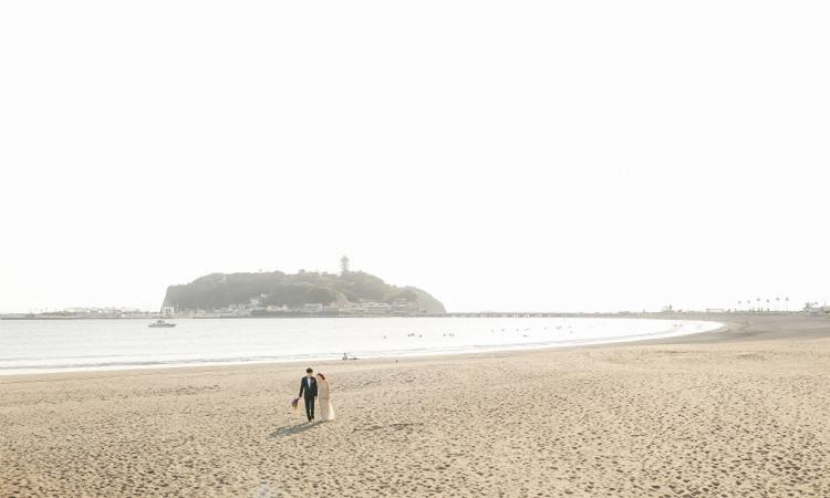 HOTEL AO KAMAKURA(ホテル 青 鎌倉)。演出・小物。壮大な海を背景にした、ここならではのロケーション写真も撮影できます