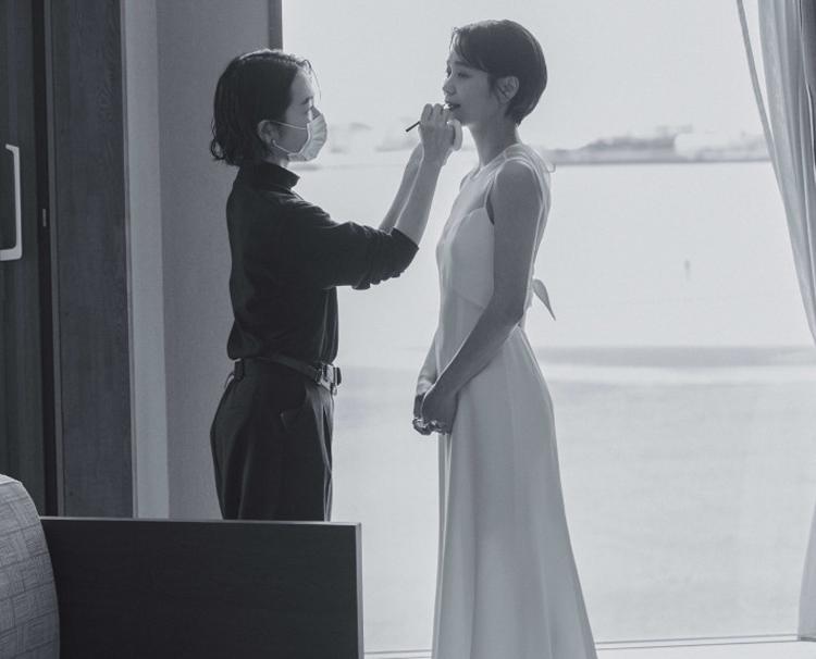 HOTEL AO KAMAKURA(ホテル 青 鎌倉)。スタッフ。丁寧なヘアメイクで花嫁本来の魅力を引き出すスタッフ