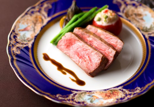 ロイヤルガーデンパレス 柏 日本閣。料理。素材本来の風味を活かし、丁寧に調理された料理