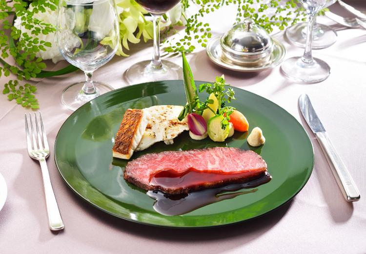 ホテルニューオータニ幕張。料理。ホテル開業以来の伝統の製法で作られるローストビーフ