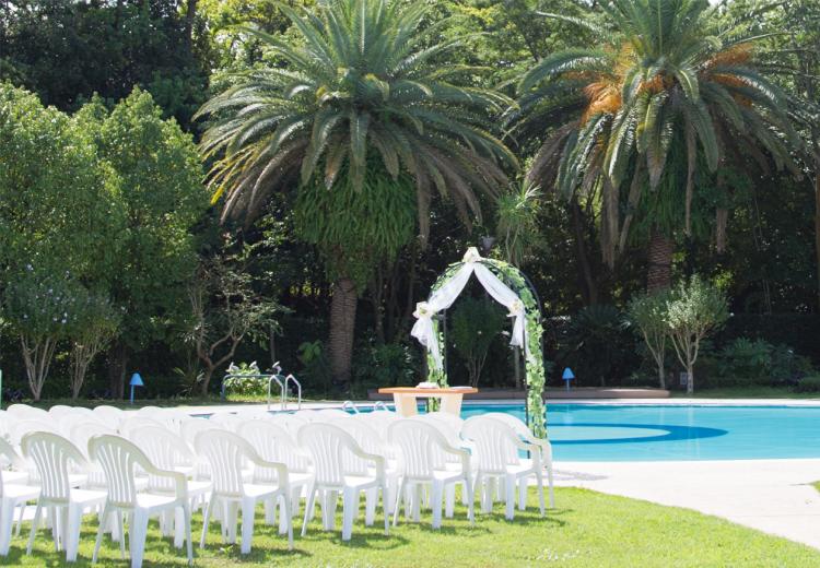 ホテルニューオータニ幕張。挙式会場。『SHELL HOUSE（シェルハウス）』のプールサイド