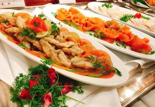 Sport & Do Resort リソルの森(スポーツ& ドゥ リゾート リソルの森)。料理。カジュアルに楽しめるビュッフェスタイルの婚礼料理