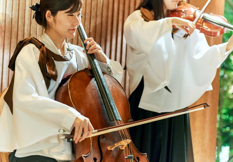 Accord Herbe(アコールハーブ)。挙式会場。楽器の美しい生演奏が、神聖な雰囲気を演出してくれます
