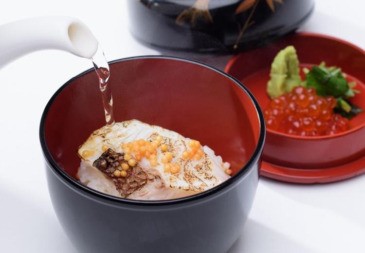 パレスホテル大宮。料理。厳選した食材で創り上げる日本料理は繊細な味わいが特徴