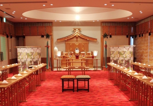 川越プリンスホテル。挙式会場。厳かな神前式は、『熊野神社』の宮司によって執り行われます