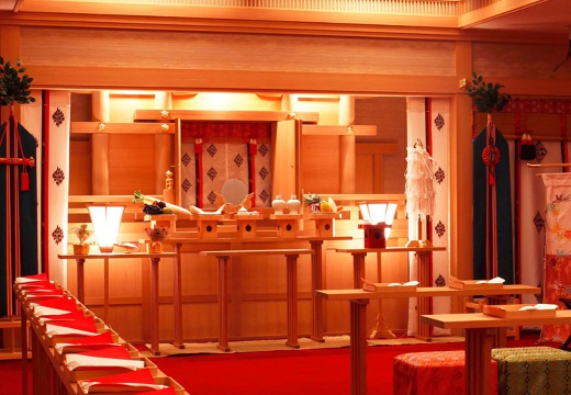 ホテルメトロポリタン長野。挙式会場。伝統美が息づく厳かな神殿は、64名まで列席できます
