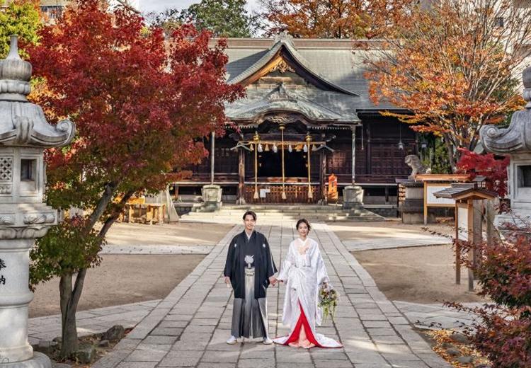 HARMONIE BIEN（アルモニー ビアン）。挙式会場。神前式は、松本市唯一の縁結びの神様・四柱神社で行えます