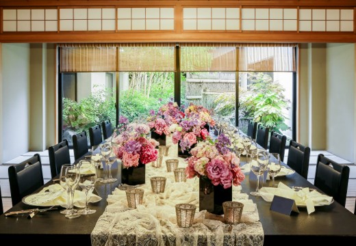 HOTEL BUENA VISTA（ホテルブエナビスタ）。披露宴会場。日本庭園を眺める『深志楼』は、60名迄収容できます