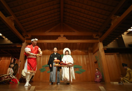 石苔亭いしだ。挙式会場。日本の伝統芸能取り入れた、和の趣あふれる「吉祥ふるさと祝言」