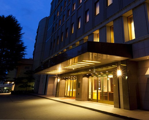 THE SAIHOKUKAN HOTEL(長野ホテル 犀北館)。アクセス・ロケーション。駐車場も完備しているので、車で来館するゲストも安心