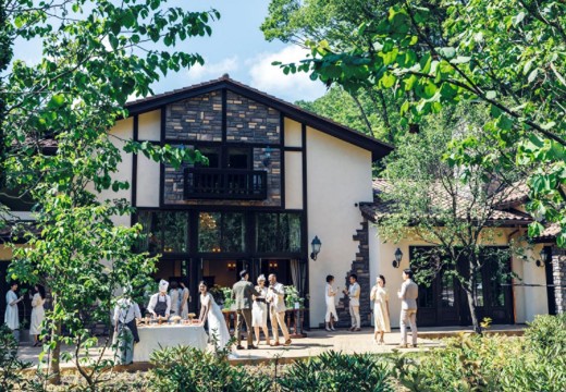 ルグラン軽井沢ホテル&リゾート。披露宴会場。石畳のガーデンは、ゲストとの歓談や写真撮影に最適