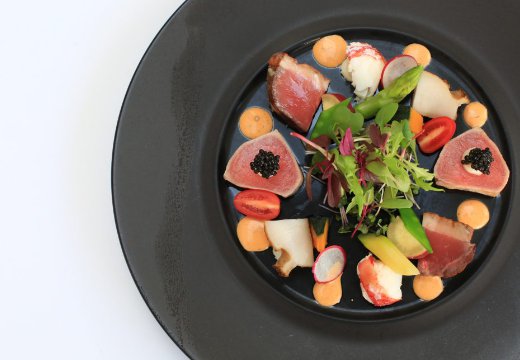VILLA ESTERIO(ヴィラ エステリオ)。料理。素材の持ち味を活かした奥行きのある味わいを堪能できます