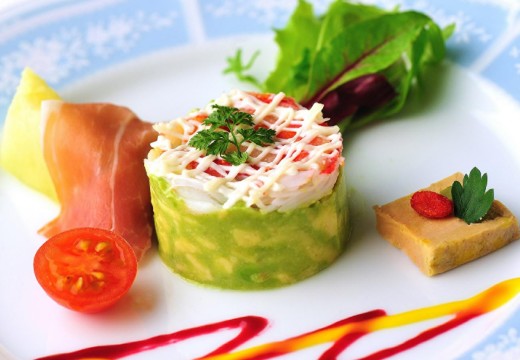 ホテルニューオータニ長岡。料理。色とりどりで華やかな見た目がゲストを喜ばせます