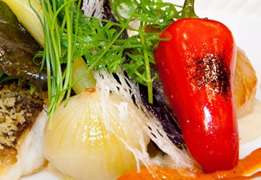 UOSHIN(ウオシン)。料理。地元・魚沼産の新鮮な食材をふんだんに使用しています
