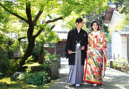 髙志の宿 髙島屋。挙式会場。庭園から入場など、和の雰囲気を生かした演出も人気