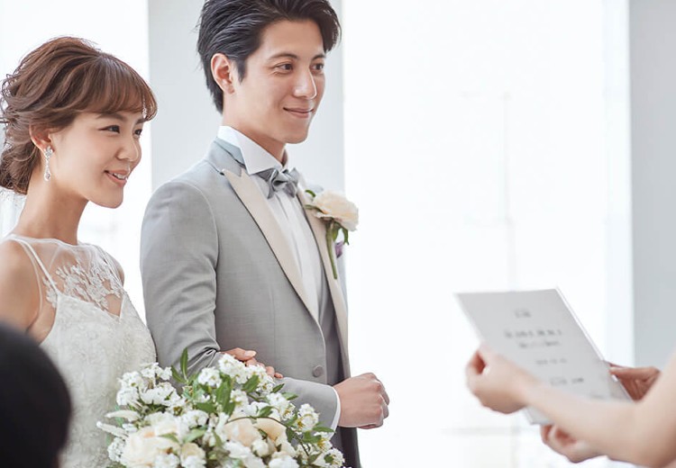 小さな結婚式 新潟店。挙式会場。ふたりらしくアレンジできる人前式のほか、教会式にも対応