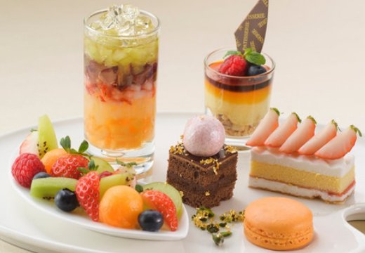 オークスカナルパークホテル富山。料理。季節のフルーツをふんだんに使った、上品な甘さのスイーツ