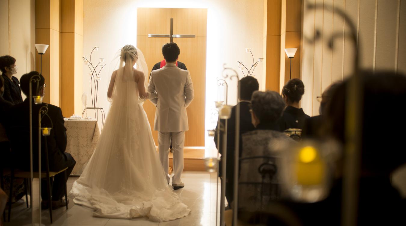 WEDDING SCENE WARAKU（ウェディング シーン 和楽）。ゲストとの距離感が近いアットホームなチャペル。本当に大切な人たちに囲まれた心温まる挙が叶います