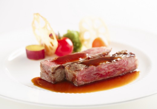 KKRホテル金沢。料理。フレンチには肉料理も盛り込まれているので、ボリュームも満足