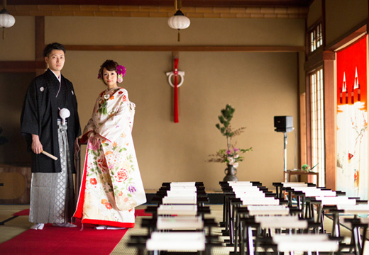 日本料理 つば甚。挙式会場。親しい人たちの前で誓う「祝言」は日本古来の結婚式の形です