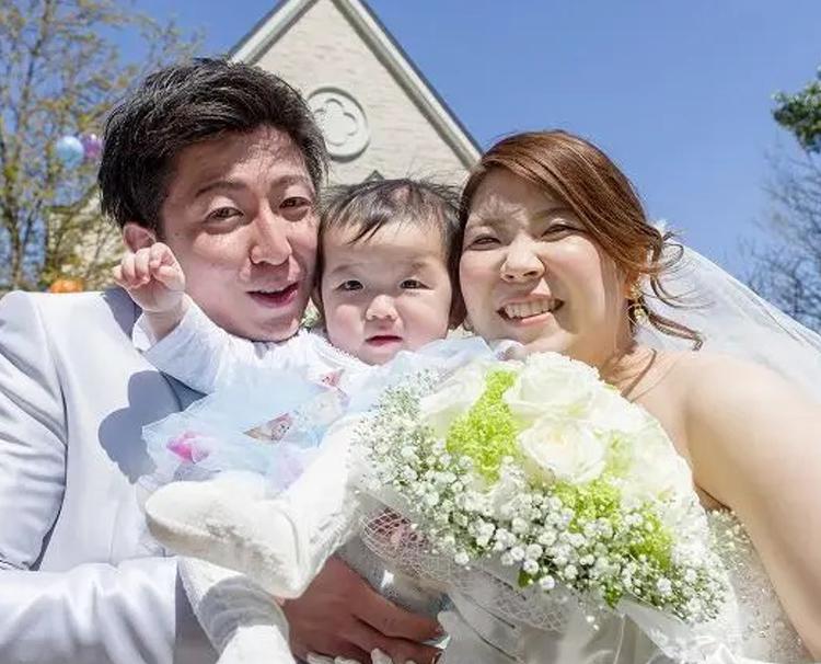 CLUB WEDDING(クラブ ウェディング/日本の宿 のと楽 ホテル能登倶楽部)。スタッフ。子ども連れのカップルにもぴったりのプランも提案してくれます