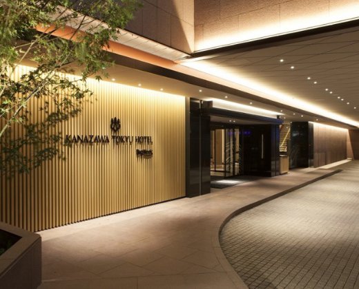 金沢東急ホテル。アクセス・ロケーション。落ち着いた雰囲気のエントランス。観光地へのアクセスも良好な立地