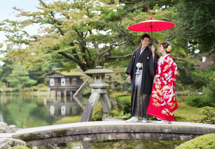 ラグナヴェール 金沢（LAGUNAVEIL KANAZAWA）。和装でも洋装でも、名園 『兼六園 』で思い出の一枚を残せます