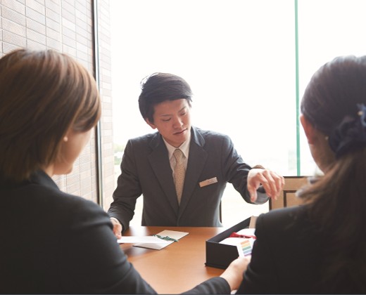 日本平ホテル。スタッフ。二人の希望と真摯に向き合ってくれるプランナーは心強い存在