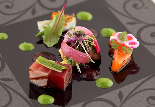 Royal St. York(ロイヤルセント ヨーク)。料理。思わず写真に収めたくなるほど、美しい見た目の料理