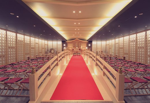 沼津リバーサイドホテル。挙式会場。最大120名が参列可能な館内の神殿『儀式殿 東本宮』