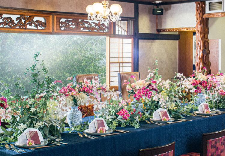 呉竹荘。披露宴会場。障子や床の間などに和の要素が取り入れられた『松緑』