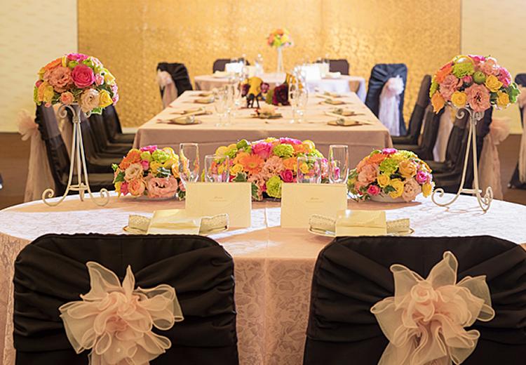 椿大神社。披露宴会場。ゲストと同じ目線で過ごせるので、一体感のある披露宴が叶います